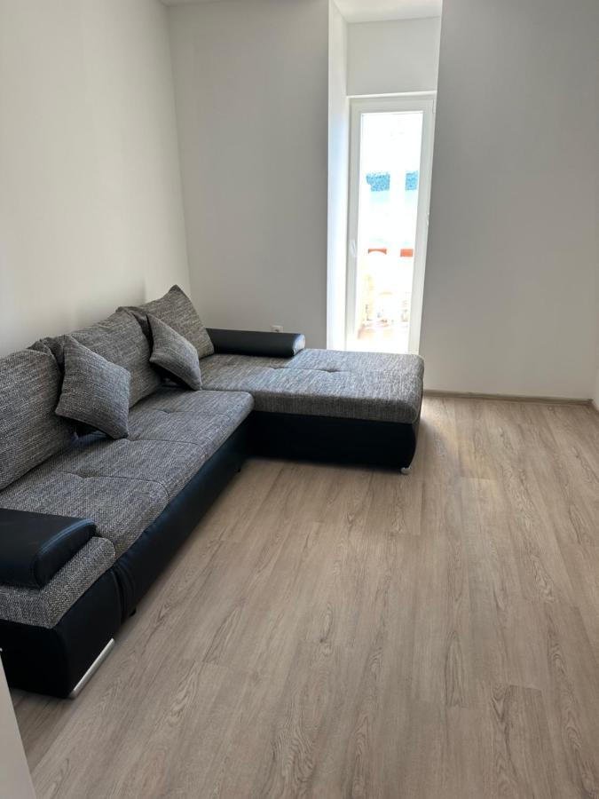 App 4 - 6 Persons Direct On The Seaside, 1St Floor Apartamento Ljubač Exterior foto